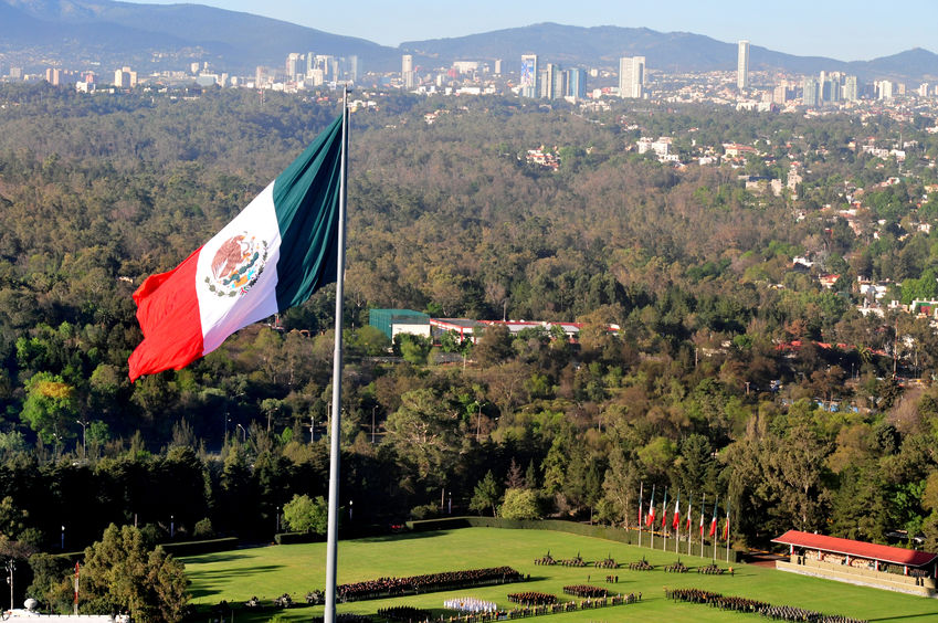 Giant Mexican national flag